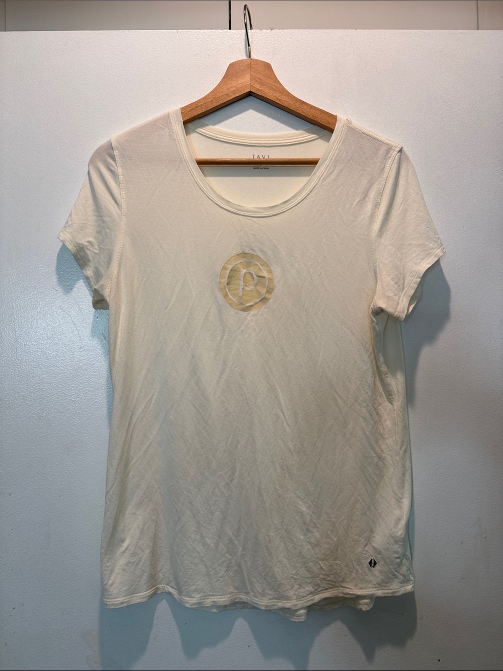 TAVI Cream Short Sleeve Purebarre Logo Tee